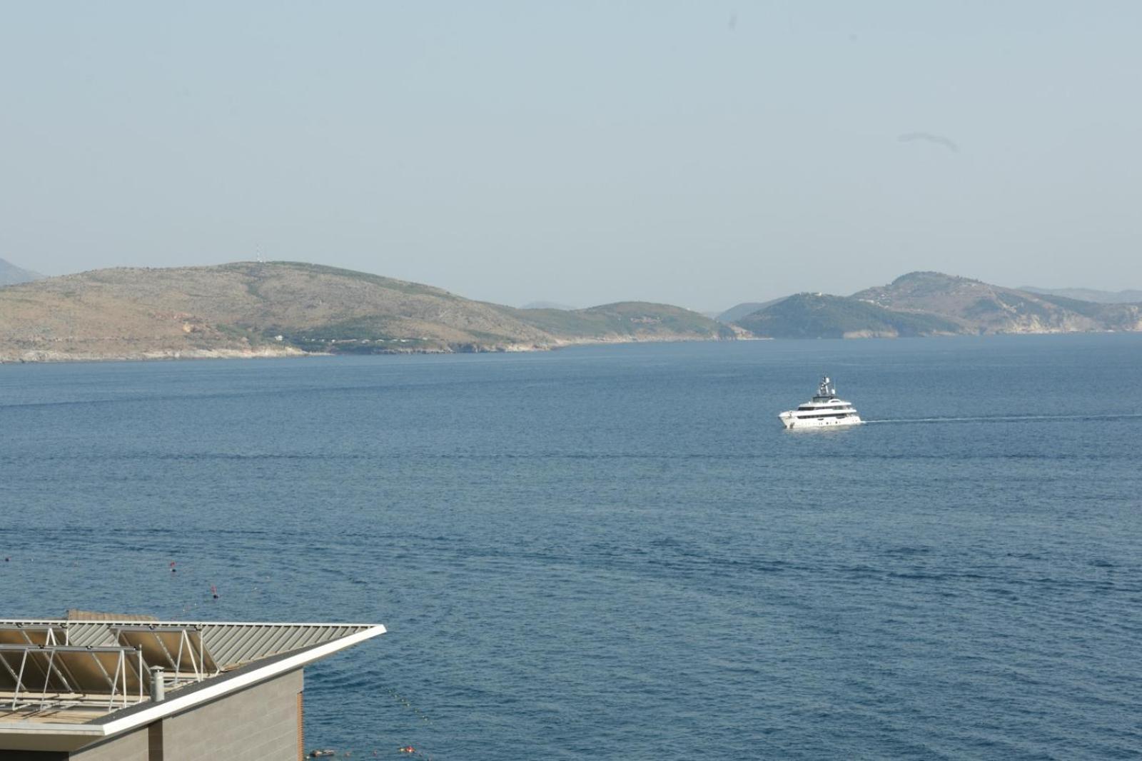 Matias Apartments Sarande Exterior photo