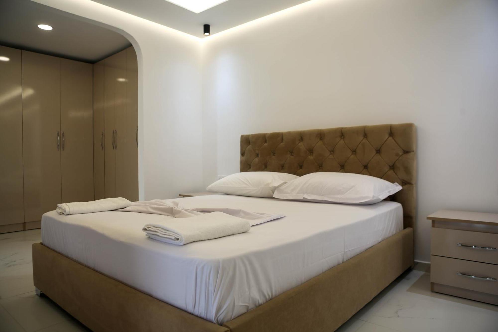 Matias Apartments Sarande Exterior photo